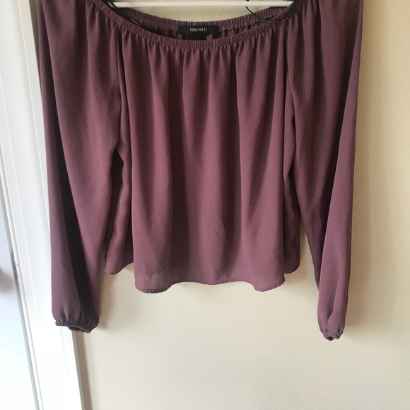 Plum sheer off the shoulder longer crop top - Picture 2 of 4